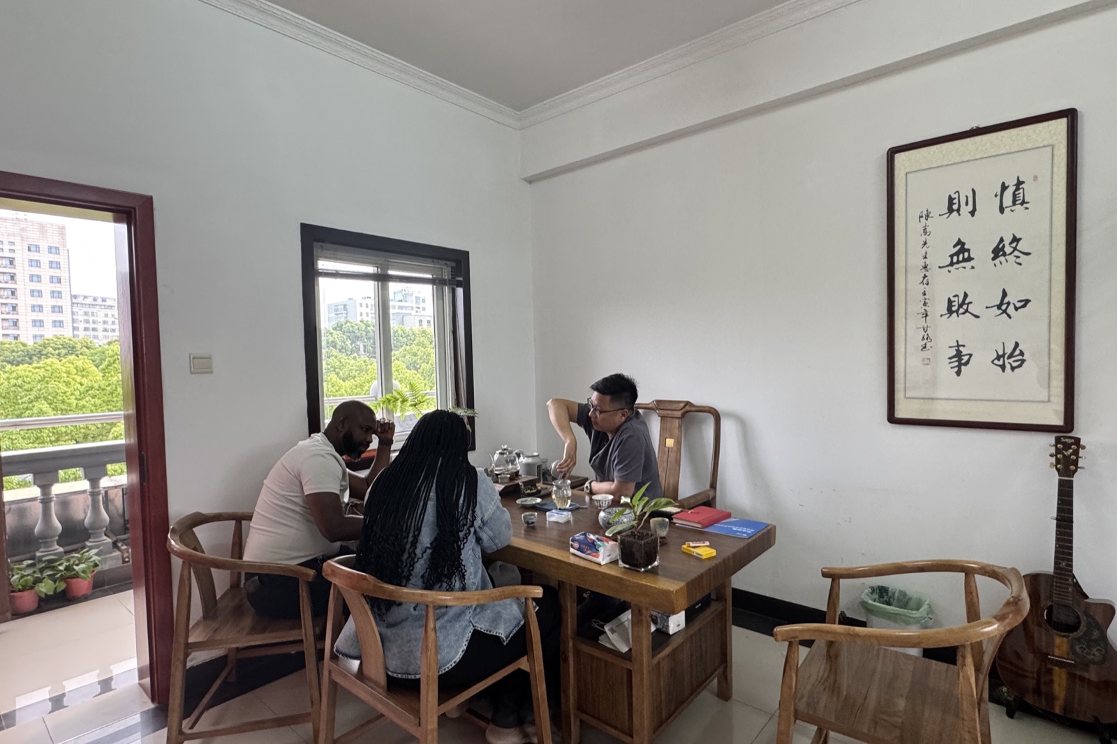 Office meeting for used machinery quote and shipping plan